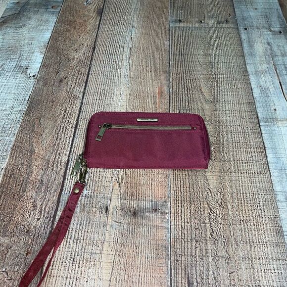 Travelon Maroon Nylon RFID Blocking Zip Around Wristlet Wallet - Picture 10 of 11
